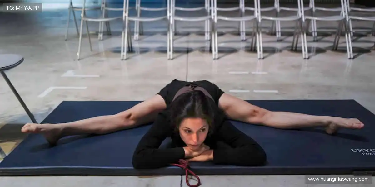 实时直击,弹幕狂欢!💻🎉 体育直播,就要和千万人一起尖叫!